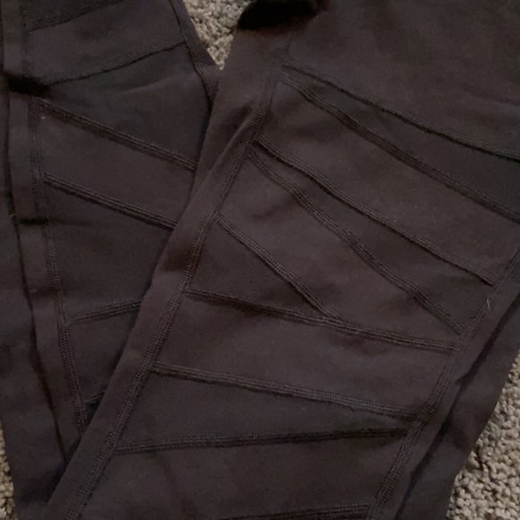 Lululemon Mesh Leggings - Picture 2 of 3